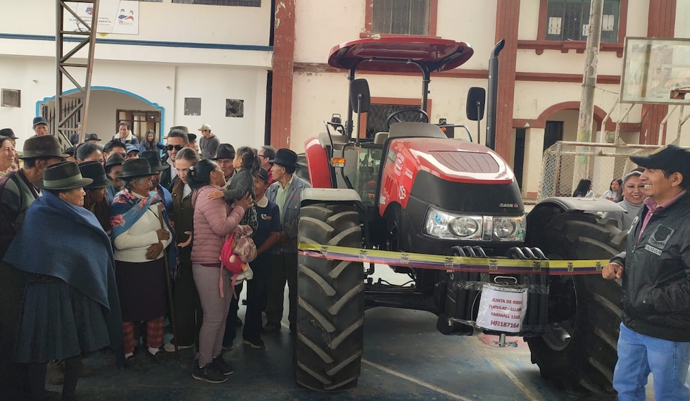 MDEP fortalece la mecanización agrícola en Gonzol con la entrega de una SOMA